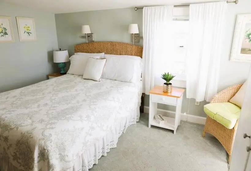 クイーンサイズベッドのスタンダードルーム, An English Garden Bed & Breakfast