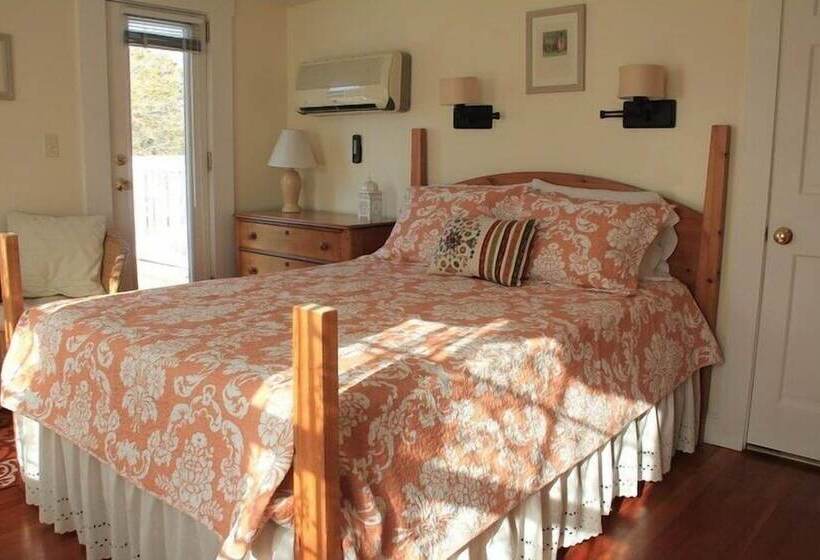 غرفة قياسية سرير مزدوج, An English Garden Bed & Breakfast