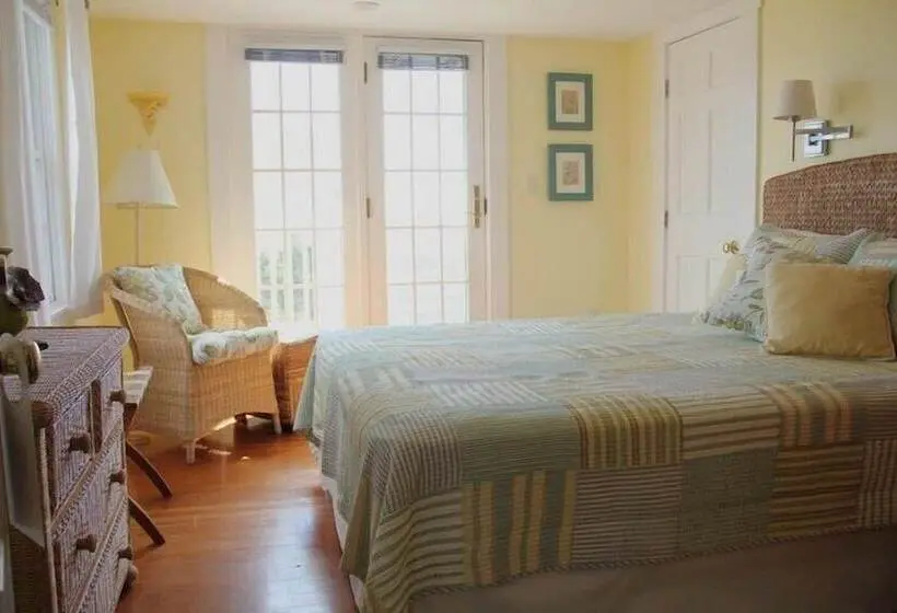 海の見えるダブルベッドスタンダードルーム, An English Garden Bed & Breakfast
