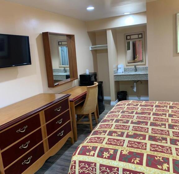 디럭스 룸, Budget Inn Motel