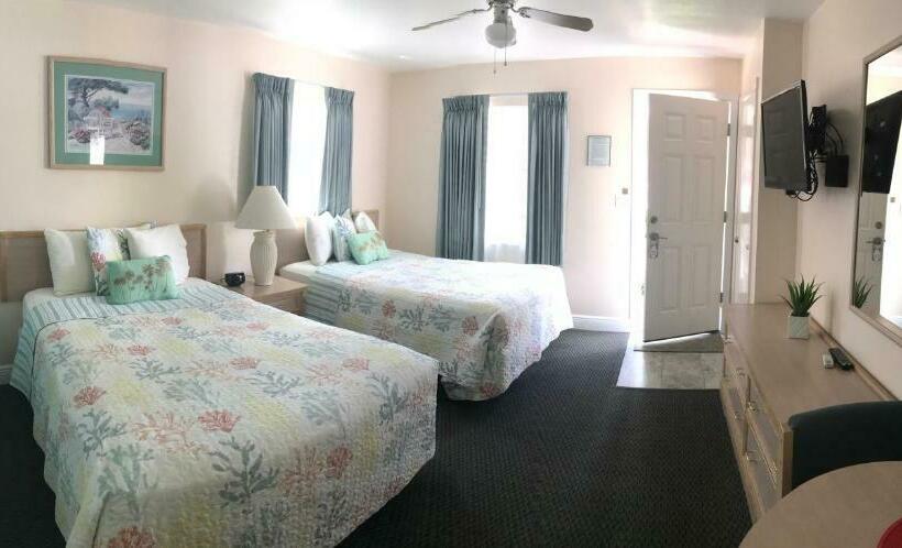 غرفه قياسيه سريرين مزدوجين, Carlton House Motel And Suites