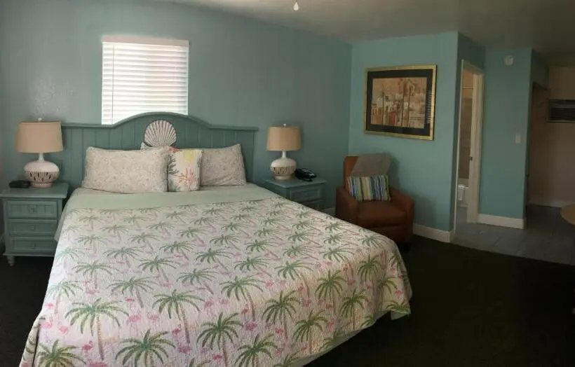 キングサイドベッドのスタンダードワンルーム, Carlton House Motel And Suites