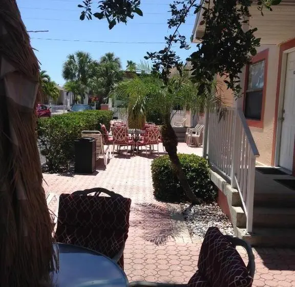 キングサイドベッドのスタンダードワンルーム, Carlton House Motel And Suites