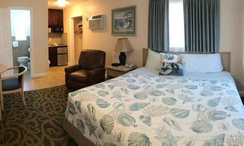 إستوديو قياسى سرير كينج, Carlton House Motel And Suites