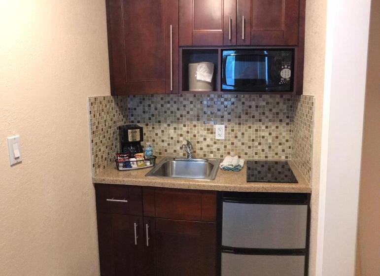 Студио Стандарт Кровать Кинг, Carlton House Motel And Suites