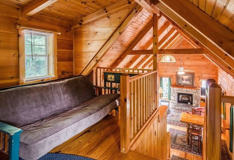 كابينة, Highland Hills Motel & Cabins