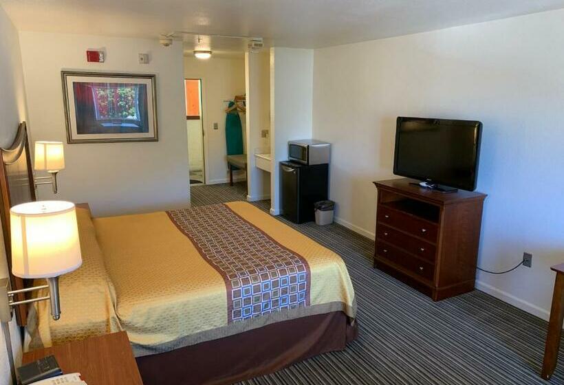 带大床的标准间, Airport Inn