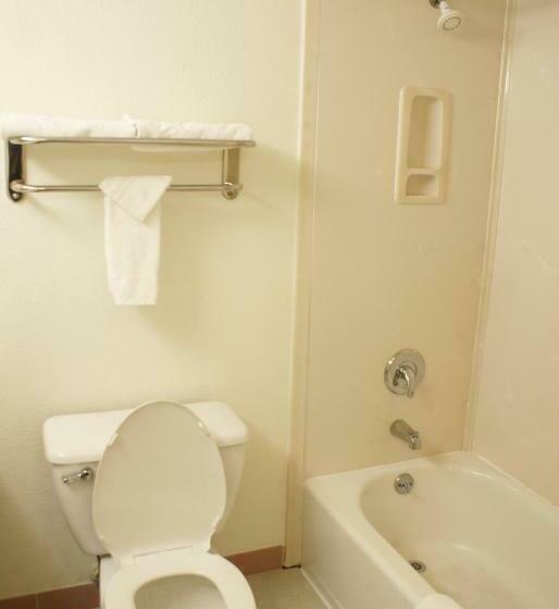 Стандартный Номер Кровать Кинг, Airport Inn