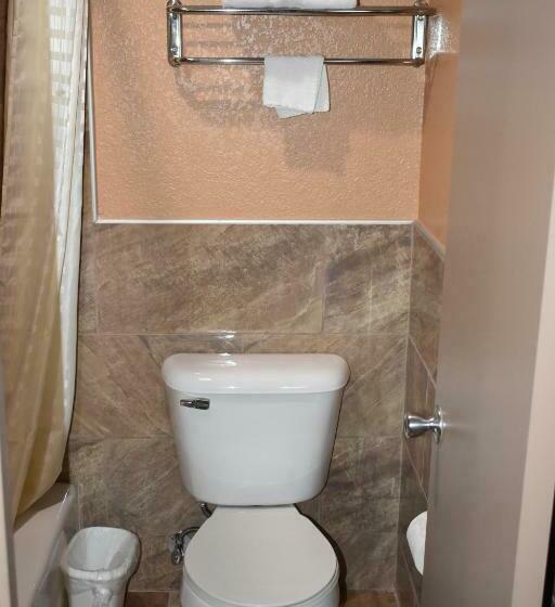 Quarto Estandar Cama King, Apex Inn