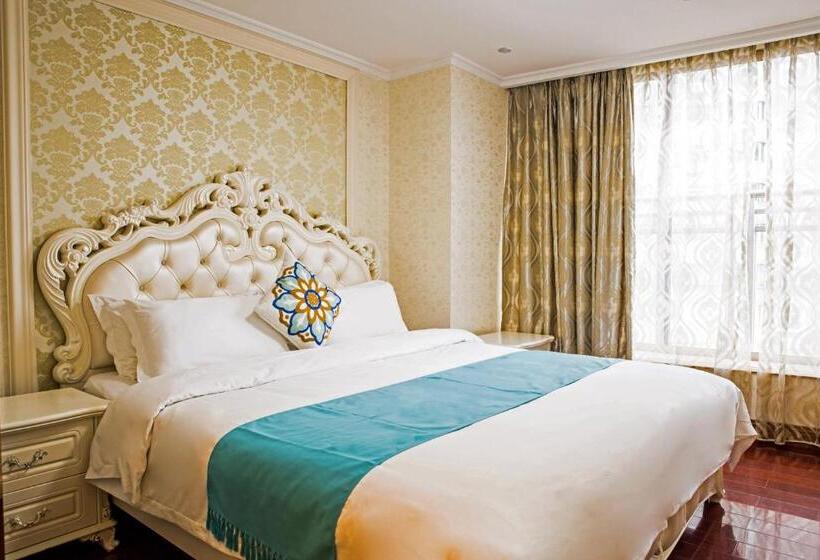 带大床的豪华间, Waifiden Guangzhou Haizhu Square Wanyi Apartment