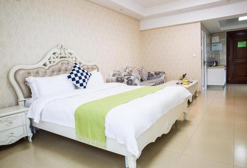 带大床的豪华间, Waifiden Guangzhou Haizhu Square Wanyi Apartment