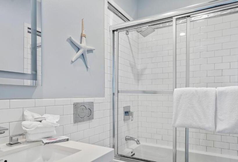 شقة غرفتين نوم مطلة على حمام السباحة, The Hermitage At Napeague