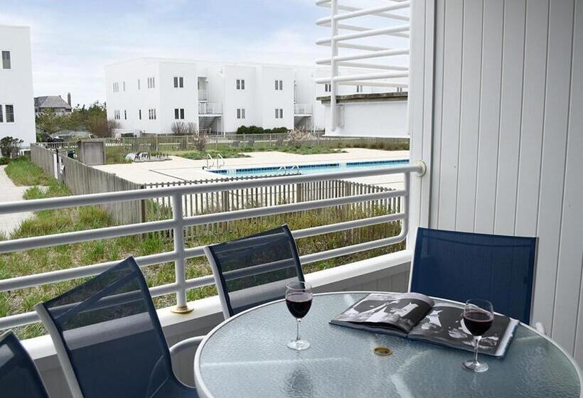 شقة غرفتين, The Hermitage At Napeague