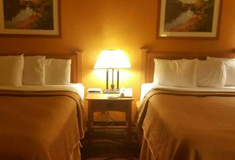 Standard-huone, Travelodge By Wyndham Muskegon
