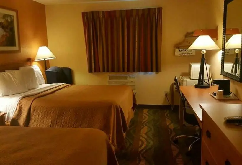 Standard-huone, Travelodge By Wyndham Muskegon