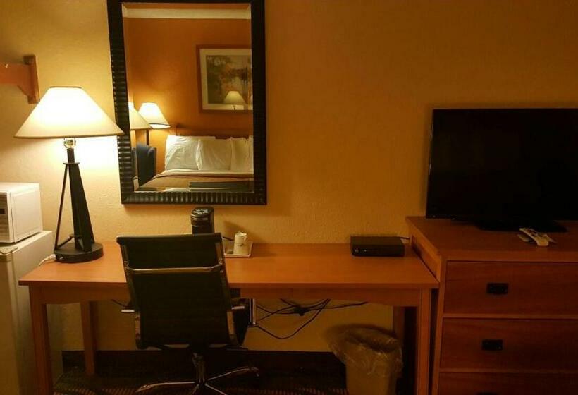 Стандартный Номер Кровать Кинг, Travelodge By Wyndham Muskegon