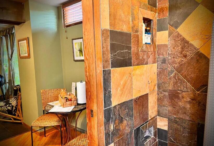 Номер Deluxe, Maui What A Wonderful World Bed & Breakfast