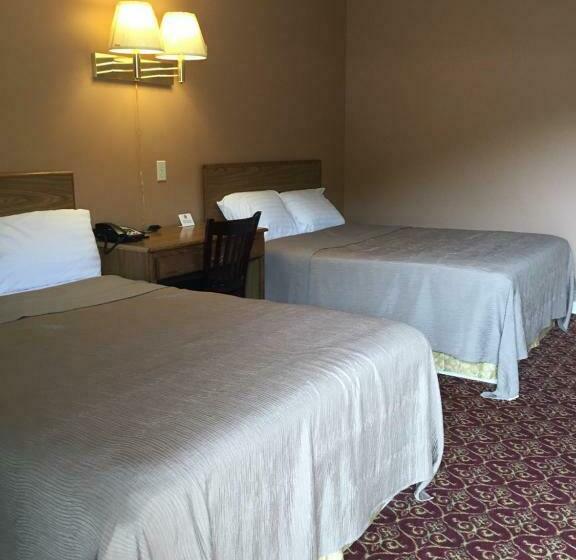 带2个双人床的标准工作室, Motel 88