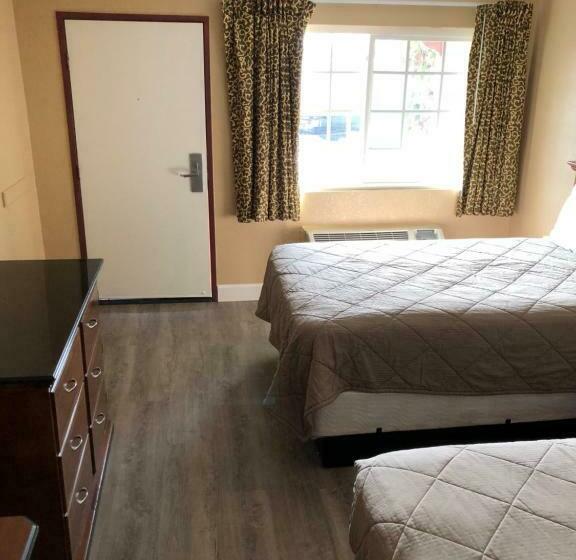 스탠다드 룸 더블 침대 2개, Arlington Inn