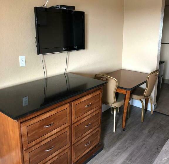 스탠다드 룸 더블 침대 2개, Arlington Inn