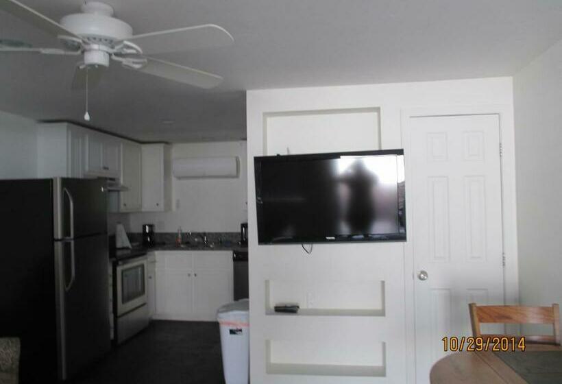 סוויטה, Harbour Inn