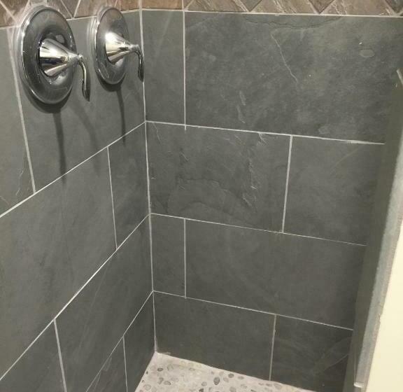 סוויטה דלוקס, Harbour Inn