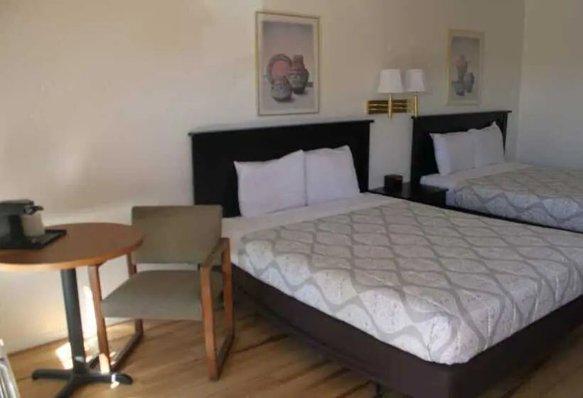 Standard-huone 2 Parivuodetta, Lodge On The River