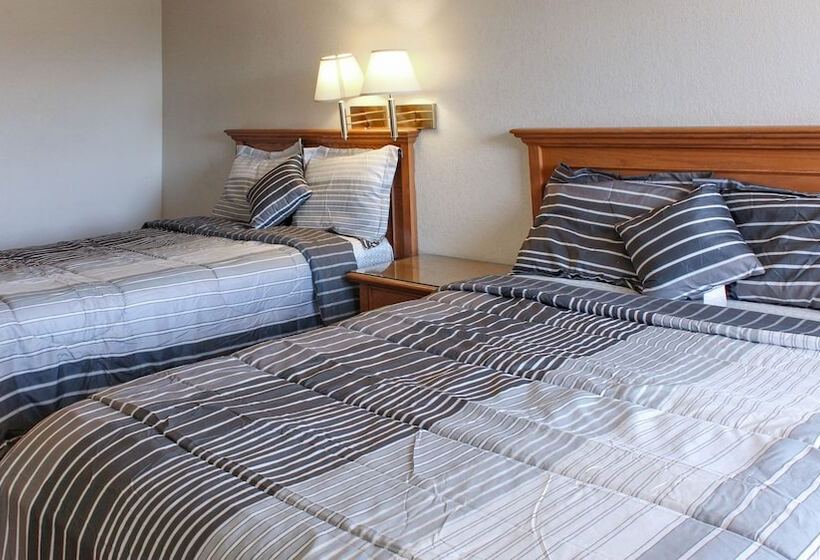 غرفه قياسيه سريرين مزدوجين, Lodge On The River