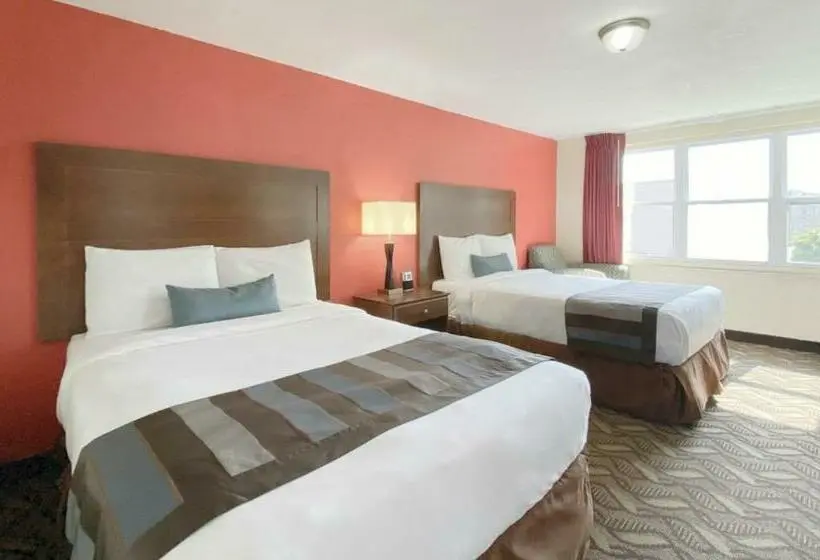 Standard-huone 2 Parivuodetta, Super 8 By Wyndham Greensburg