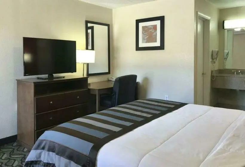 Standard-huone King-vuode, Super 8 By Wyndham Greensburg