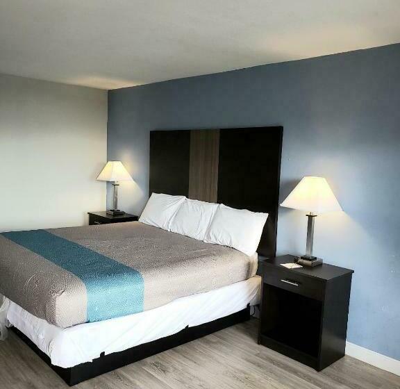 غرفة قياسية سرير كينج, Econo Lodge