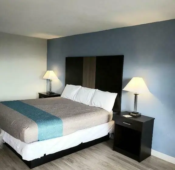 キングサイズベッドのスタンダードルーム, Econo Lodge