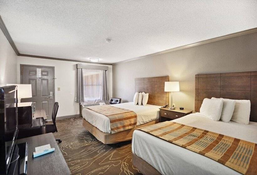 חדר סטנדרט שתי מיטות זוגיות, The Guest Lodge Gainesville