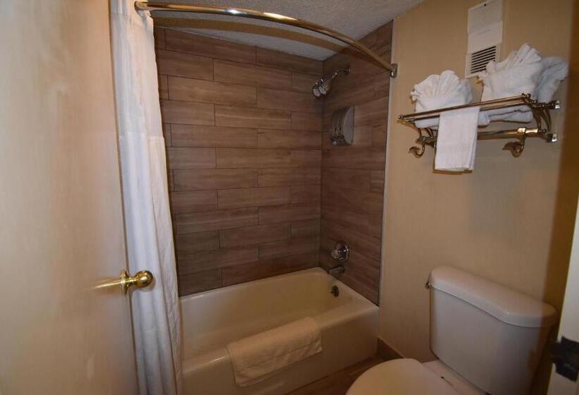 חדר סטנדרט שתי מיטות זוגיות, The Guest Lodge Gainesville