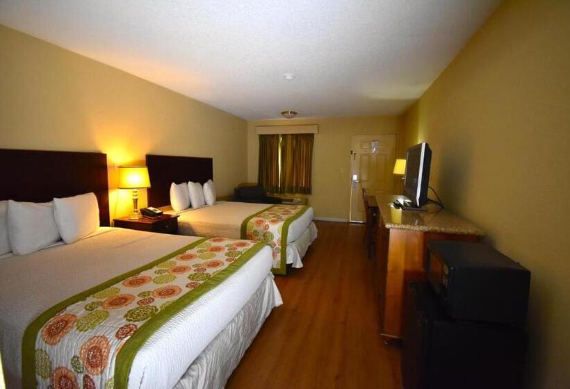 ２ダブルベッドのスタンダードルーム, The Guest Lodge Gainesville