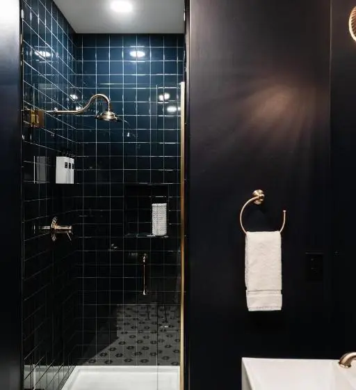デラックススイート, The Hotel Melrose