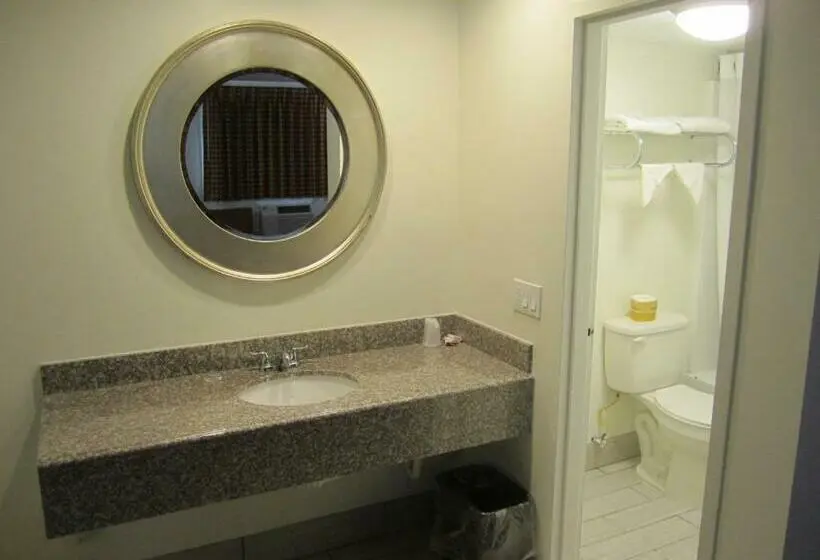 スタンダードルーム, Travel Inn & Suites
