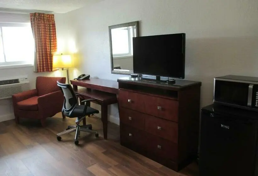 キングサイズベッドのスタンダードルーム, Travel Inn & Suites