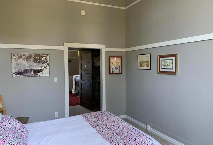Номер Стандарт, Northside School Bed & Breakfast