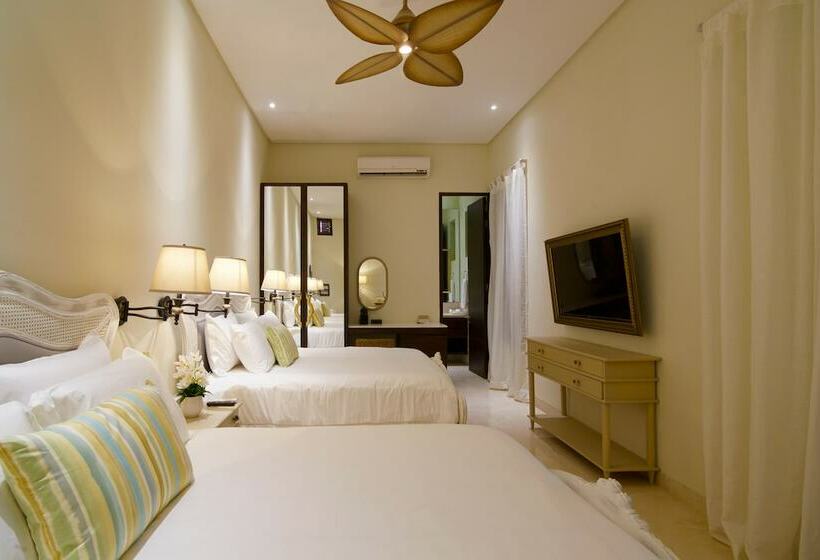 غرفة سوبيريور, Capellan De Getsemani