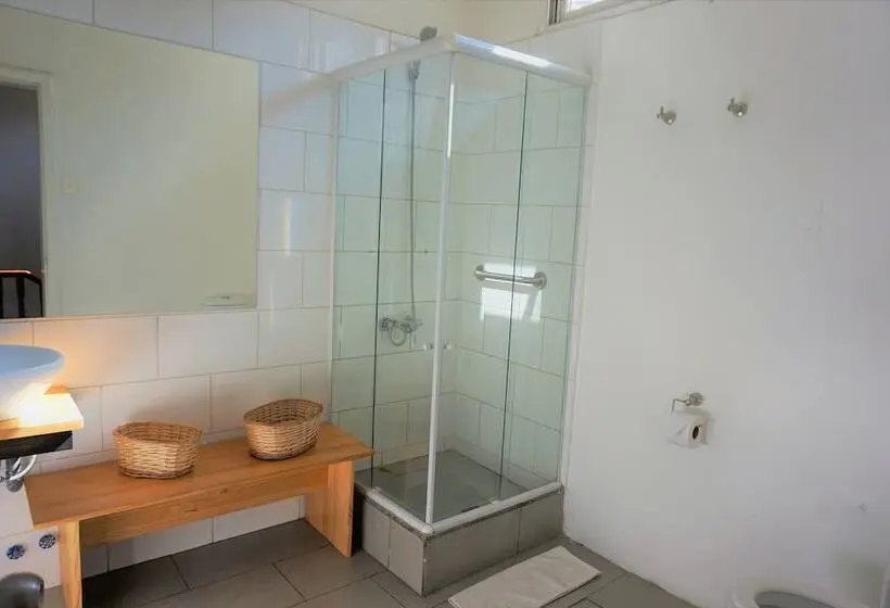 اتاق استاندارد یک تخته با سرویس بهداشتی مشترک, Casa Baquedano