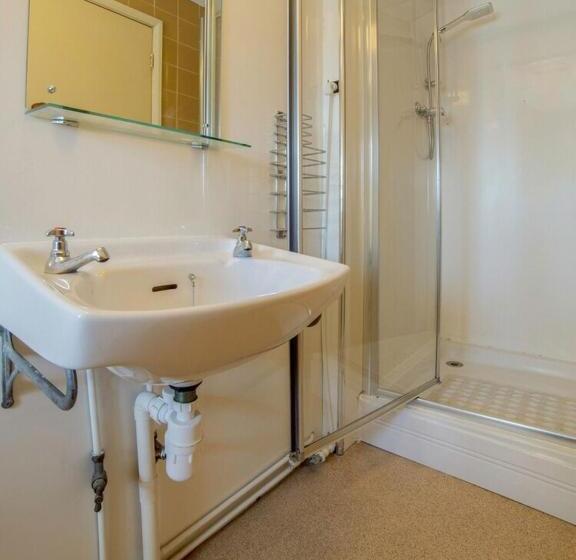 スタンダードルーム, Cumberland