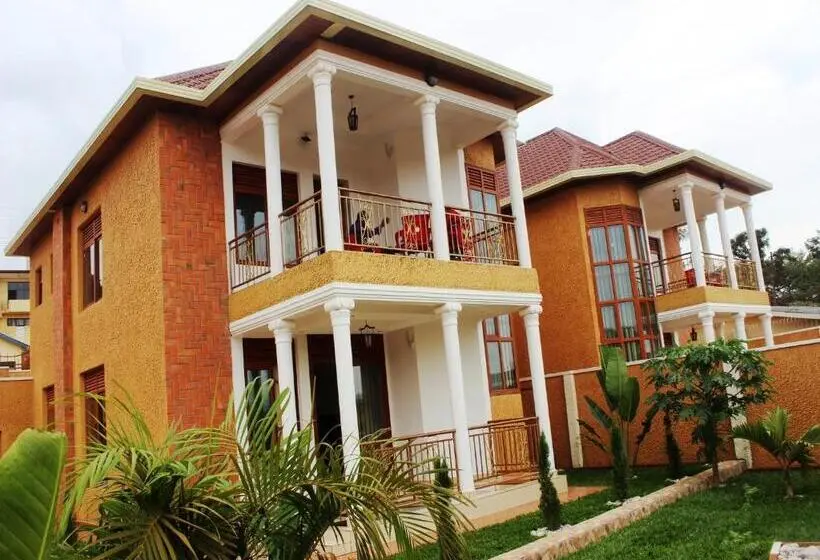 اتاق خانوادگی, Boston Villa Motel