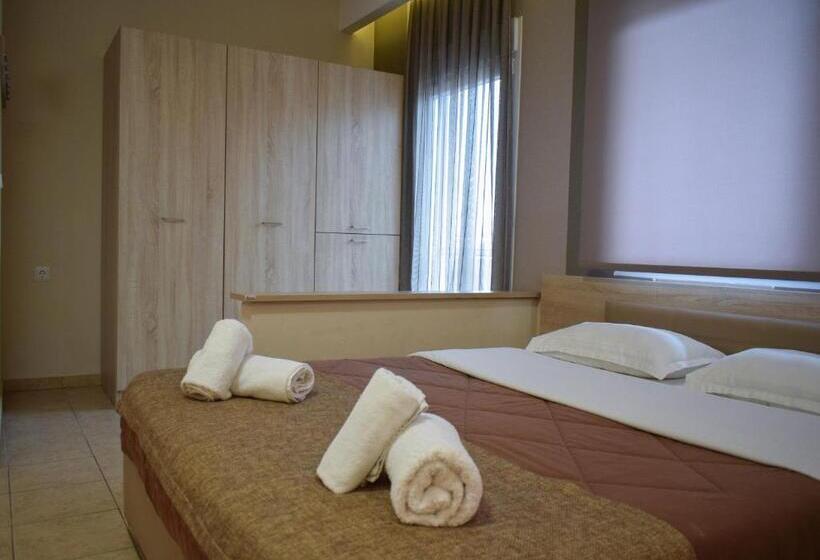 חדר משפחתי, Filippion