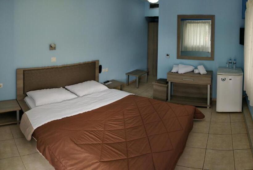 חדר סטנדרט עם טרסה, Filippion