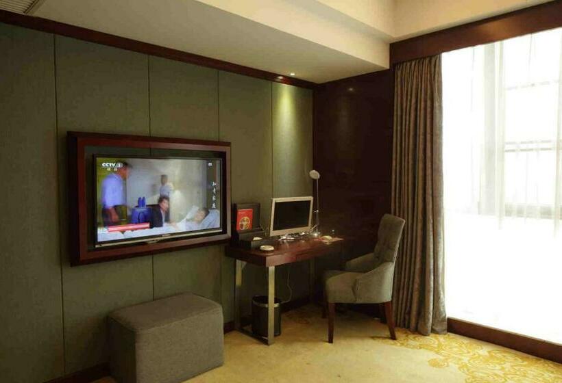 Номер Стандарт, Huagang International