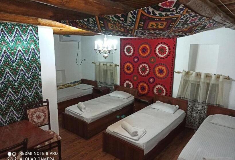 豪华三人间, Mekhtarin