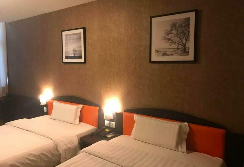 Номер бизнес-класса, 7 Days Inn Qingdao Liaoyang West Road Xinye Plaza Metro Station