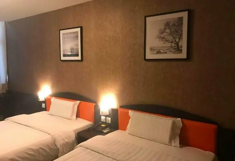 Bisneshuone, 7 Days Inn Qingdao Liaoyang West Road Xinye Plaza Metro Station