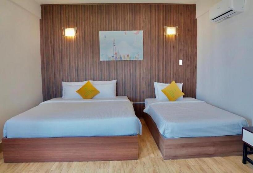 اتاق لوکس با بالکن, The Palms Hotel By Hmg